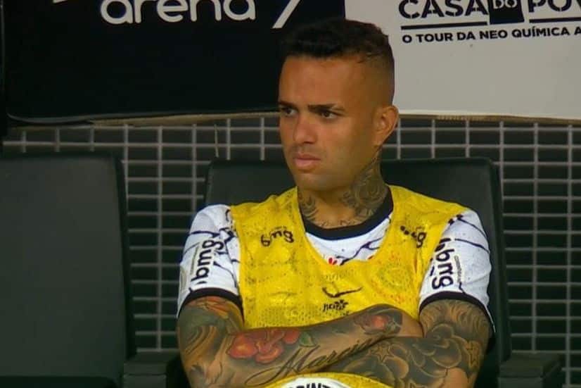 Luan está insatisfeito por não jogar, mas não quer sair do Corinthians, o meia tem se esforçado para reassumir o protagonismo na carreira. (Foto: Divulgação/TV Globo)