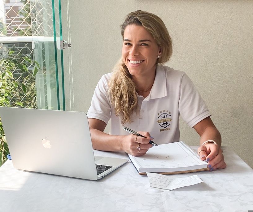 Tamires, capitã do Corinthians Feminino, é a mais nova embaixadora do CBF Academy. (Foto: Divulgação/CBF)