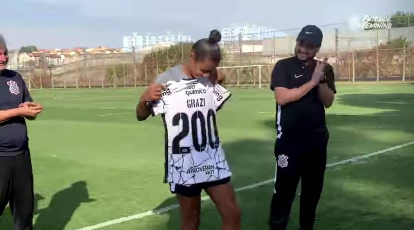 No Corinthians desde o início do projeto do futebol feminino, Grazi é a jogadora com mais jogos pelo Alvinegro. (Foto: Divulgação)