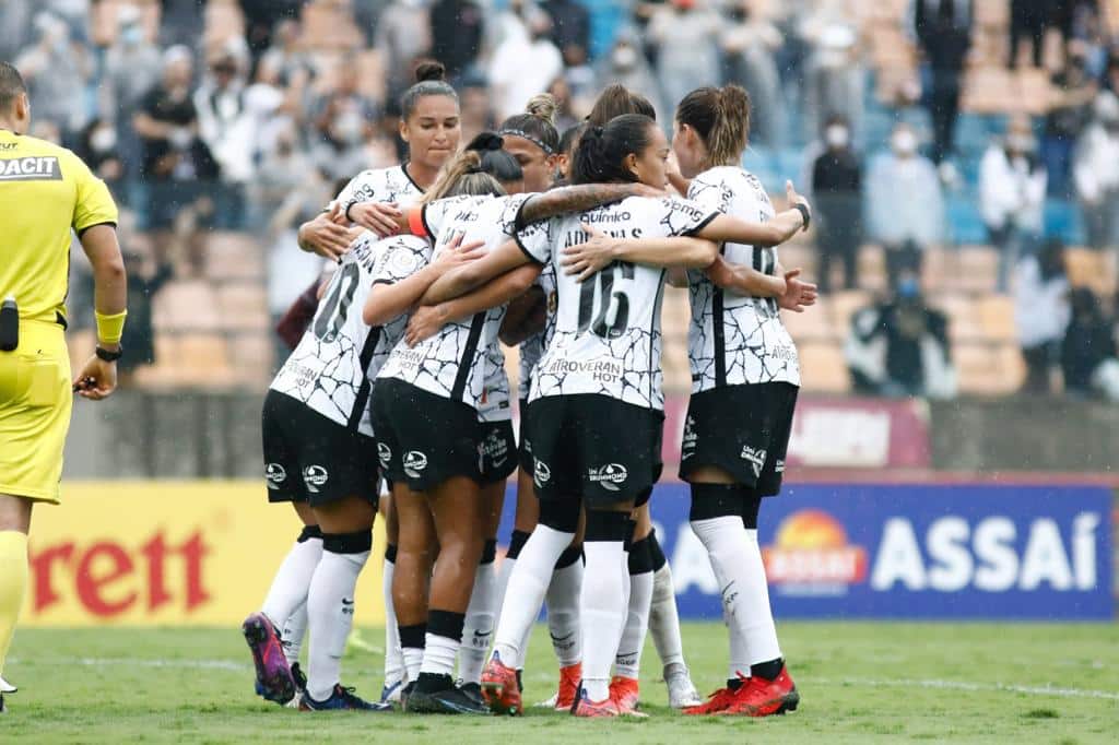 Com gols de Adriana, Gabi Zanotti e Vic Albuquerque, o Corinthians goleou a Ferroviária por 4 a 1 na Arena Barueri. (Foto: Rodrigo Coca/Agência Corinthians)