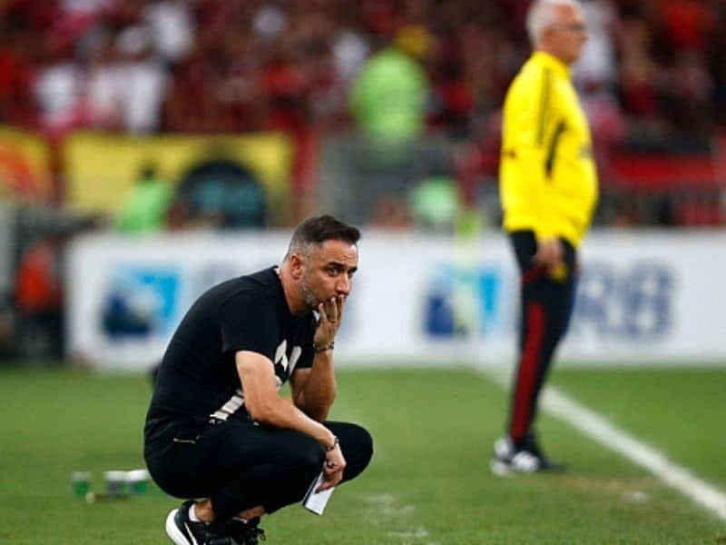 Vítor Pereira tem acerto com o Flamengo após deixar o Corinthians