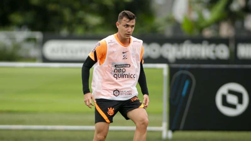 Corinthians acerta a venda de Lucas Piton para o Vasco