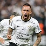 Corinthians encaminha permanência de Maycon para 2023