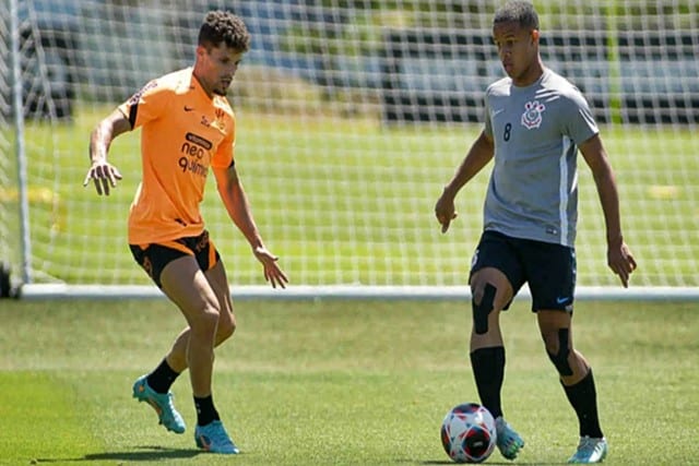 Melhores momentos do jogo-treino do Corinthians com o Sub-20