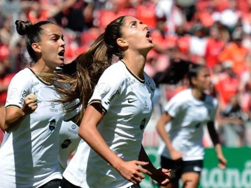 Corinthians recebe o Bragantino em busca de título inédito da Copa Paulista Feminina
