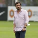 Corinthians recusa jogadores estrangeiros oferecidos, segundo site