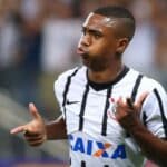 Corinthians pode lucrar com atacante na mira do PSG; veja detalhes
