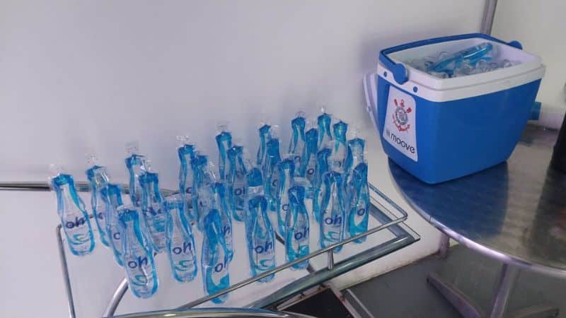 Corinthians anuncia parceria com marca de água
