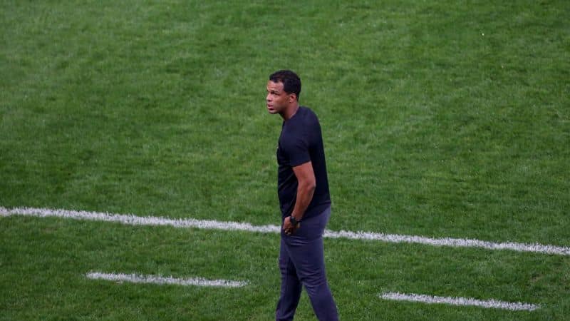 Técnico do Corinthians fala sobre Romero e atualiza situação de Paulinho