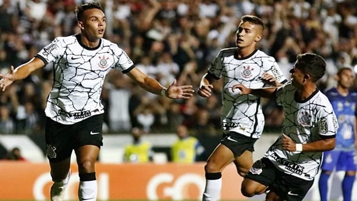 Onde assistir Fast x Corinthians ao vivo online pela Copinha - Foto Reprodução