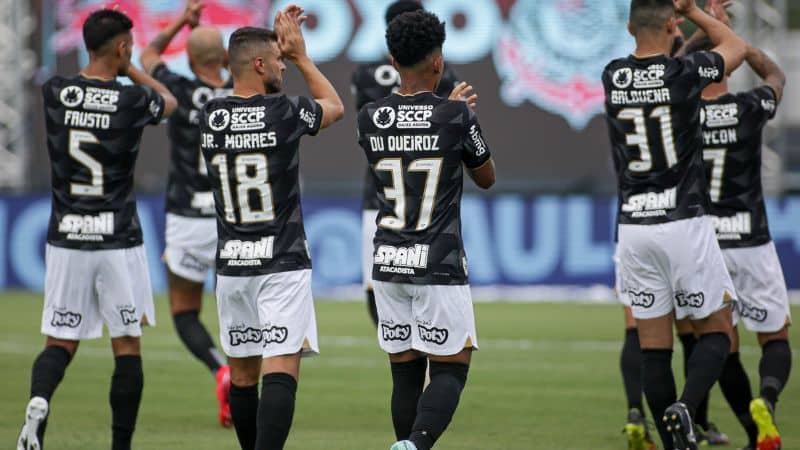 Corinthians: Róger Guedes defende Fernando Lázaro e ressalta 'ambiente mais leve'