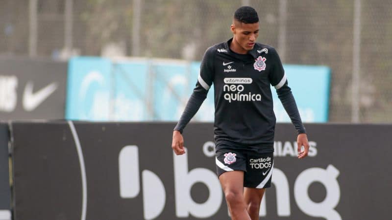 Rodrigo Varanda retorna ao Corinthians após ter contrato de empréstimo com o Chipre antecipado