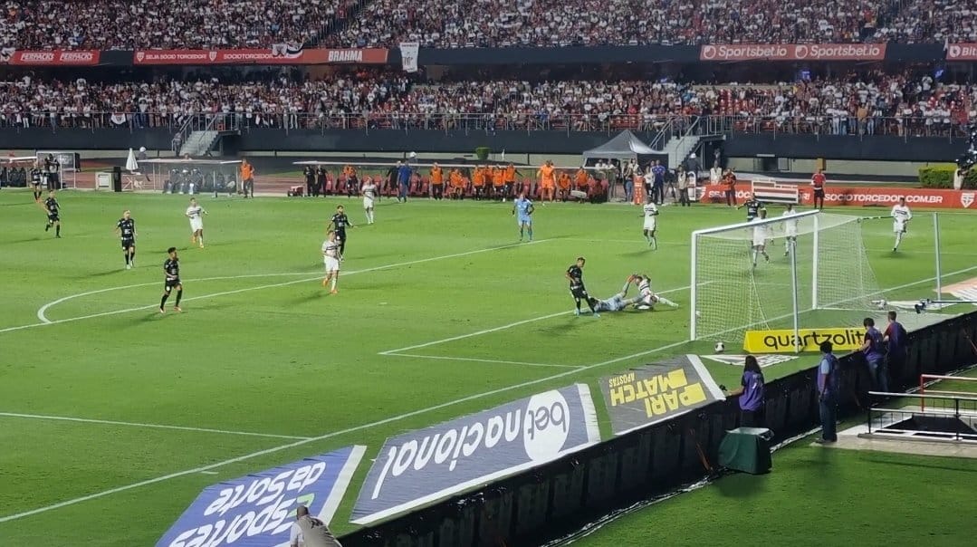 Segundo gol do Adson contra o São Paulo. (Foto: Reprodução/Identidade Corinthiana/Henrique Manfio)