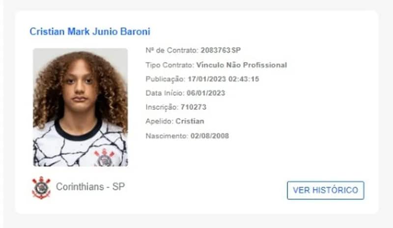 Filho do volante Cristian, Cristian Junior está na base do Timão. (Foto: Reprodução)