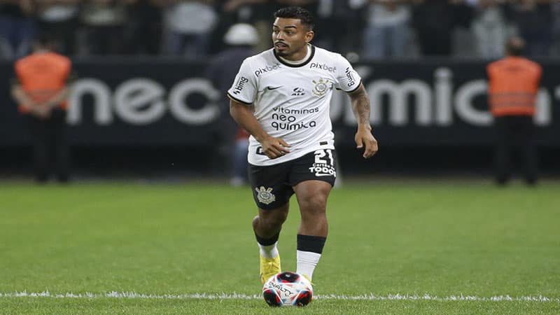 Matheus Bidu estreou com a camisa do Corinthians durante a vitória do time sobre o Água Santa, pelo Paulistão.