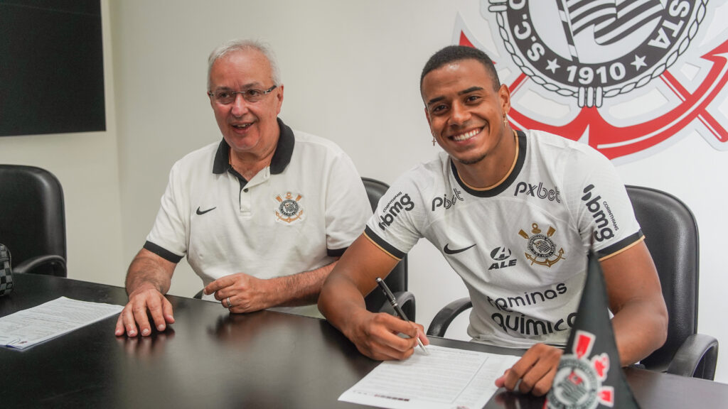 Corinthians renova com cria do terrão até 2025