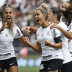 Corinthians bate o Flamengo e conquista o título da Supercopa Feminina 2023