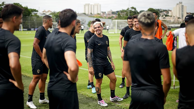 Corinthians se reapresenta após folga e inicia preparação para o duelo contra Botafogo-SP