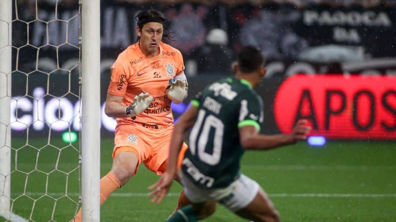 Cássio lamenta segundo gol sofrido pelo Corinthians mas diz que serve como aprendizado