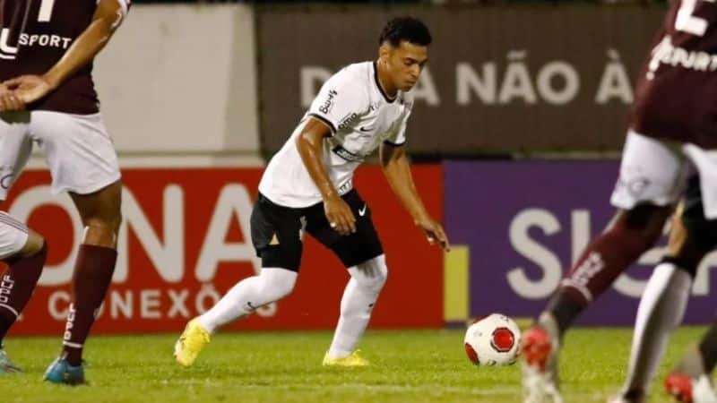 Atacante da base do Corinthians relembra estreia na Copinha e projeta temporada de 2023: 'expectativa é estar pronto para todas as oportunidades'