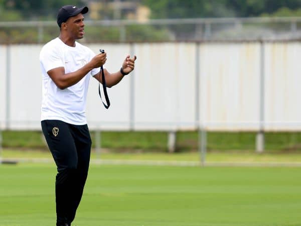 Corinthians encerra preparação para enfrentar Botafogo-SP