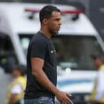 Fernando Lázaro tentou usar o que tinha de melhor, mas não conseguiu sair do zero com a Portuguesa. (Foto: Rodrigo Coca / Ag Corinthians)