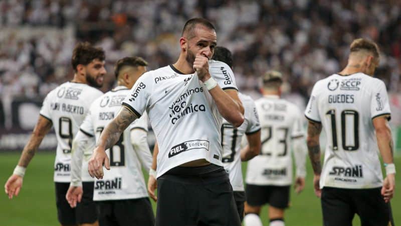 Trio do Corinthians participou de quase 80% dos gols da equipe na temporada 2023, confira: