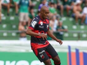 Zagueiro Carlão, ex-Corinthians, admite favoritismo da equipe nas quartas do Paulistão contra o Ituano