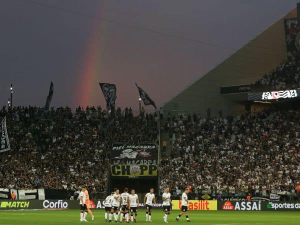 Corinthians termina primeira fase do Paulista como melhor mandante