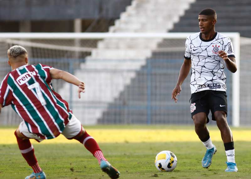 Vitor Meer tem mais expectativa nesse ano pois vê a experiência adquirida em 2022, como diferencial positivo para a equipe sub-20. (Foto: Rodrigo Gazzanel / Ag Corinthians)