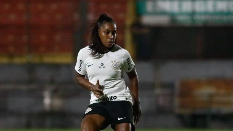 Ju Ferreira ressalta início do Corinthians no Brasileirão Feminino e aponta expectativa para jogo que vale liderança contra a Ferroviária