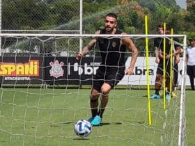 Treino do Corinthians: Renato Augusto e Paulinho voltam a treinar com o grupo