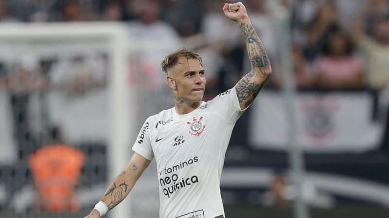 Róger Guedes comemorando gol marcado na vitória do Corinthians