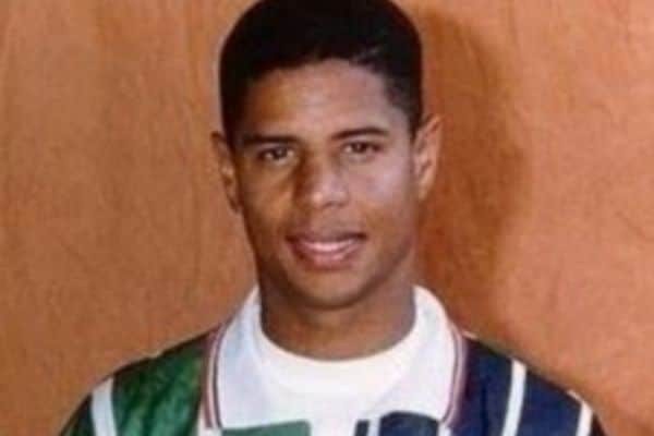 Marcelinho com a camisa do Disk, onde os quatro clubes grandes, incluindo o Corinthians estavam na camisa