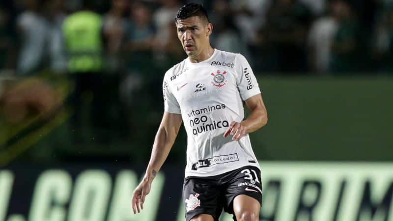 Corinthians define futuro de Balbuena, Du Queiroz e Jr Moraes