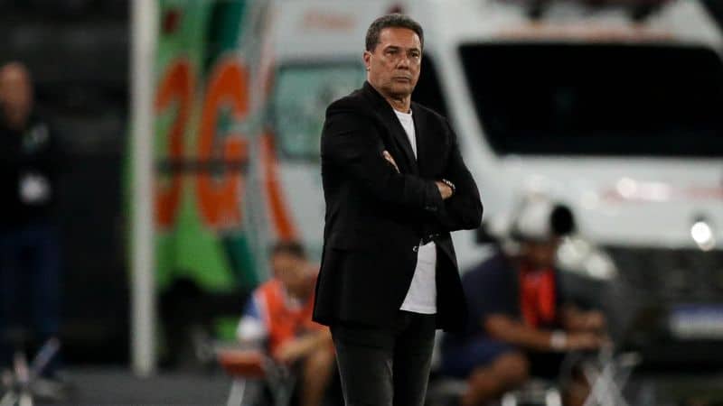 Luxemburgo enxerga bons momentos na equipe do Corinthians em derrota no Brasileirão 2023