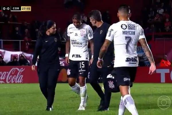 Paulinho se emociona ao falar sobre nova lesão sofrida com a camisa do Corinthians