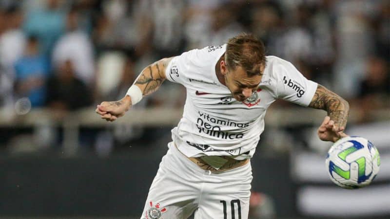 "Time tem que jogar mais" diz Guedes após péssimo jogo do Corinthians