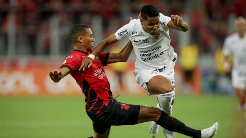 Corinthians pode terminar rodada na zona de rebaixamento do Brasileirão, entenda combinações: