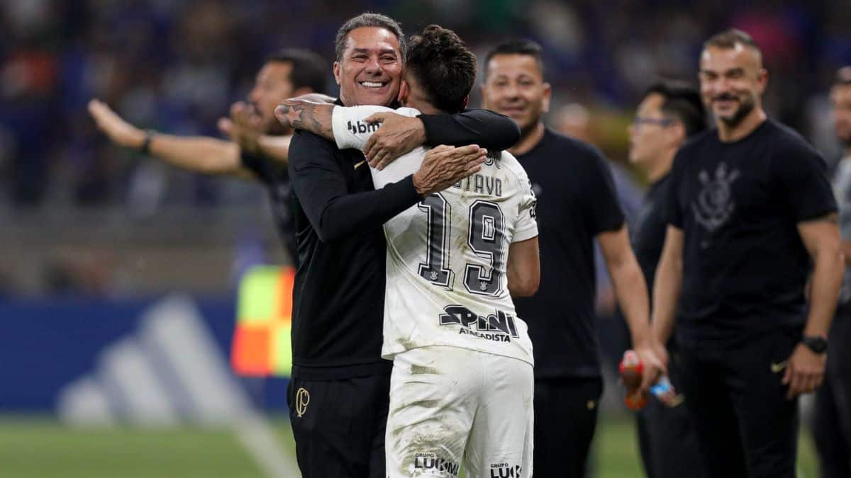 gustavo-mosquito-se-emociona-apos-gol-e-revela-profetizei-que-meu-retorno-seria-com-gol