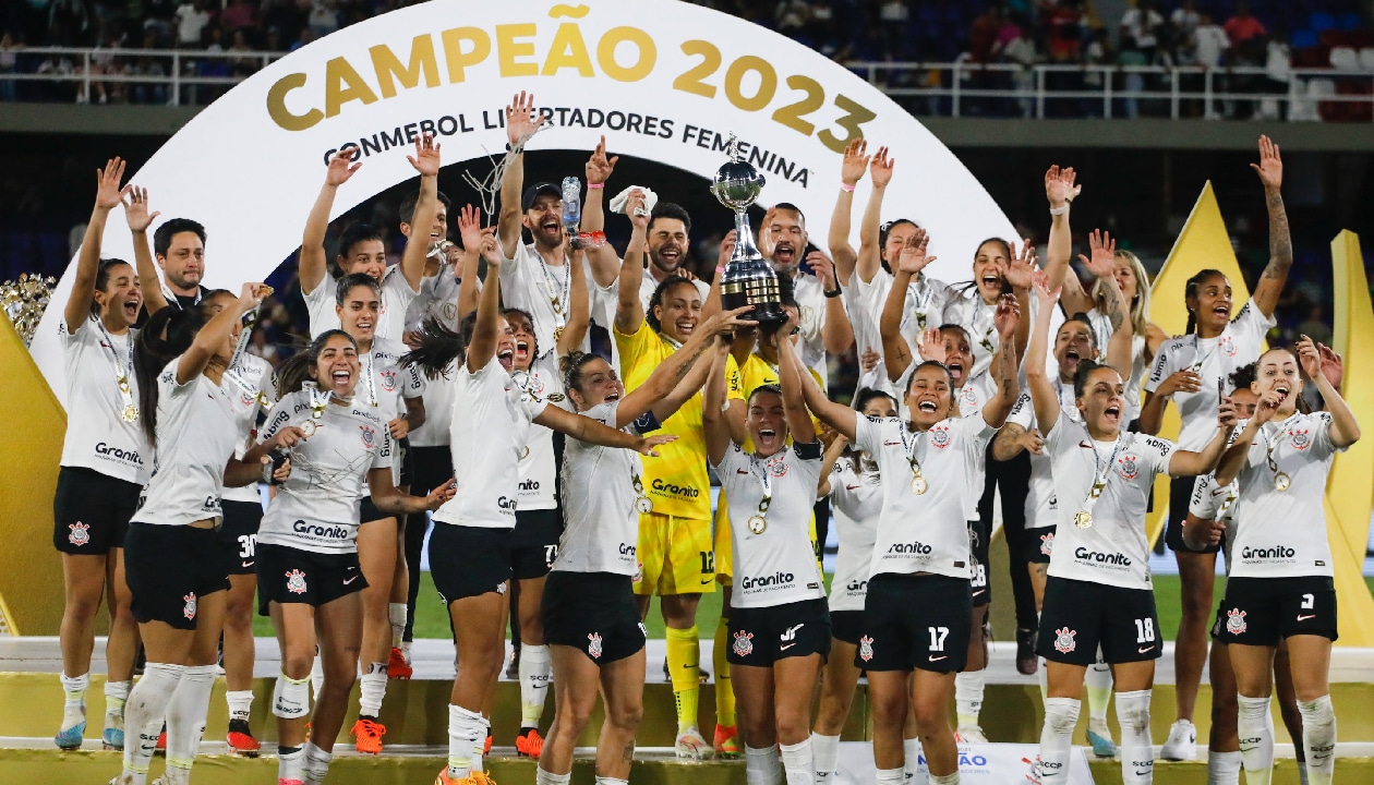 melhor-time-feminino-da-america-do-sul-e-o-corinthians-e-claro