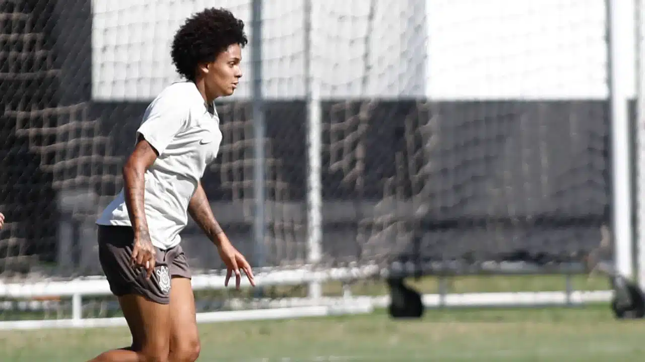 tecnico-do-corinthians-lucas-piccinato-acredita-em-um-brasileirao-feminino-mais-forte