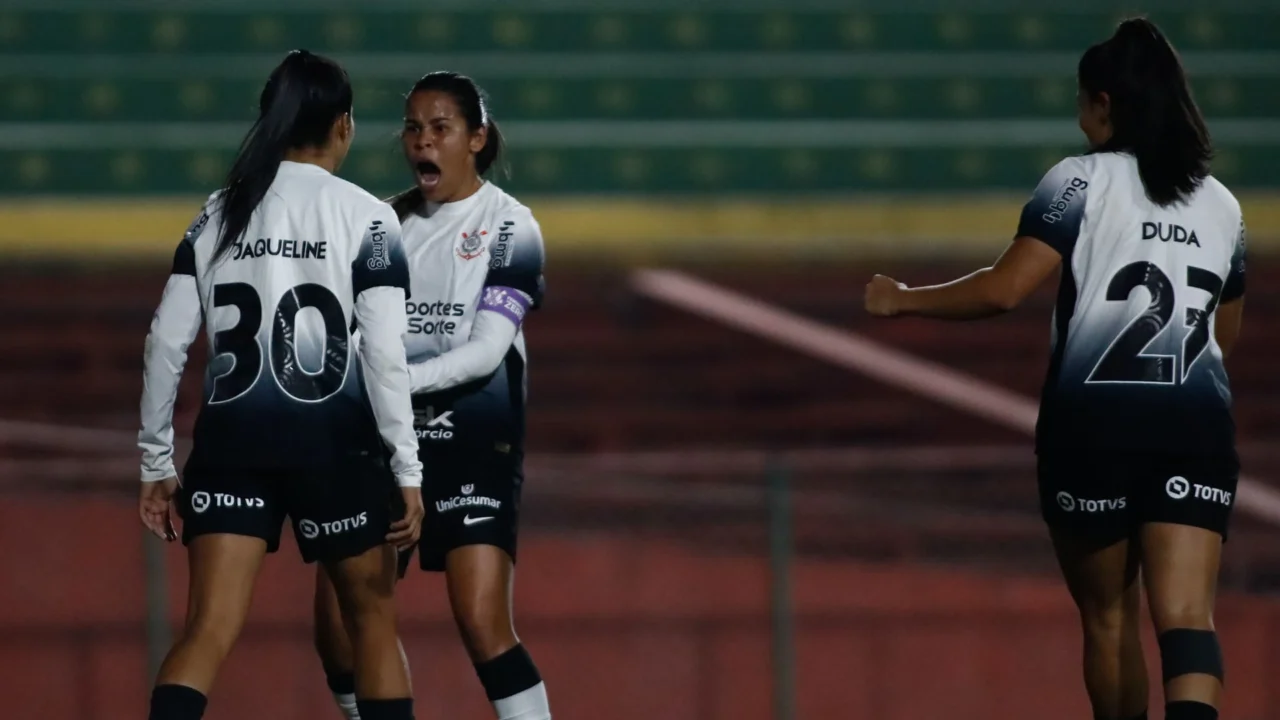 corinthians-bate-red-bull-bragantino-e-avanca-no-brasileirao-feminino