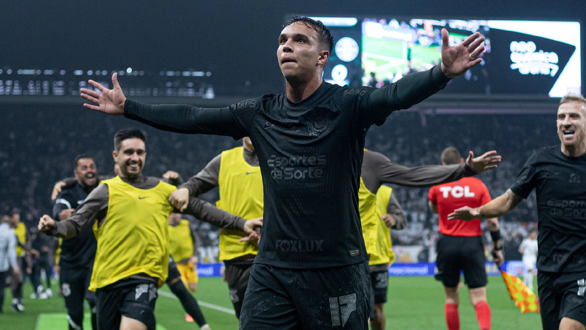 giovane-fala-sobre-como-corinthians-foi-orientado-a-jogar-com-um-a-menos