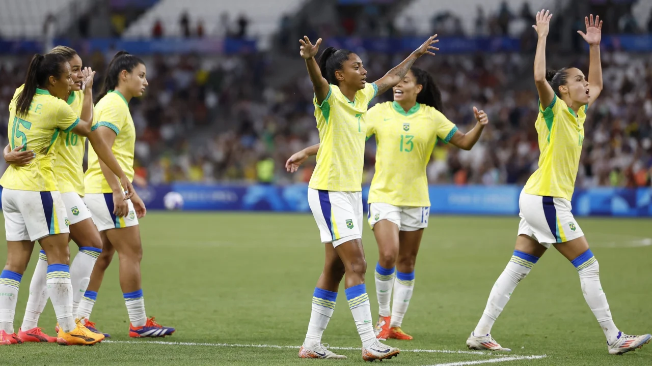 jogadoras-do-corinthians-tem-papel-decisivo-na-classificacao-do-brasil-para-a-final-olimpica