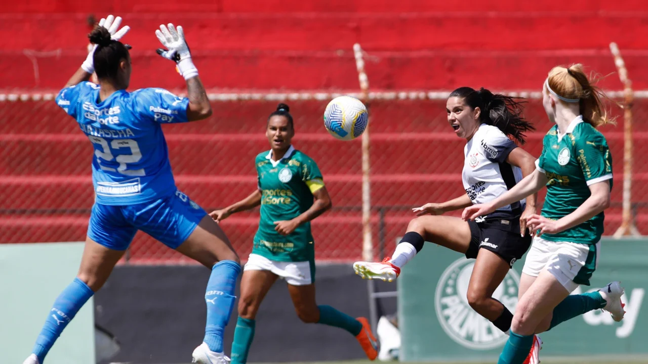 corinthians-e-palmeiras-se-enfrentam-pela-semifinal-do-brasileirao-feminino-neste-domingo-08