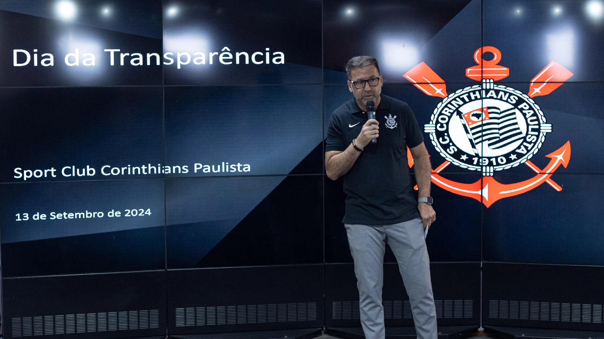 corinthians-tem-dia-da-transparencia-e-augusto-melo-fala-sobre-as-financas-do-clube