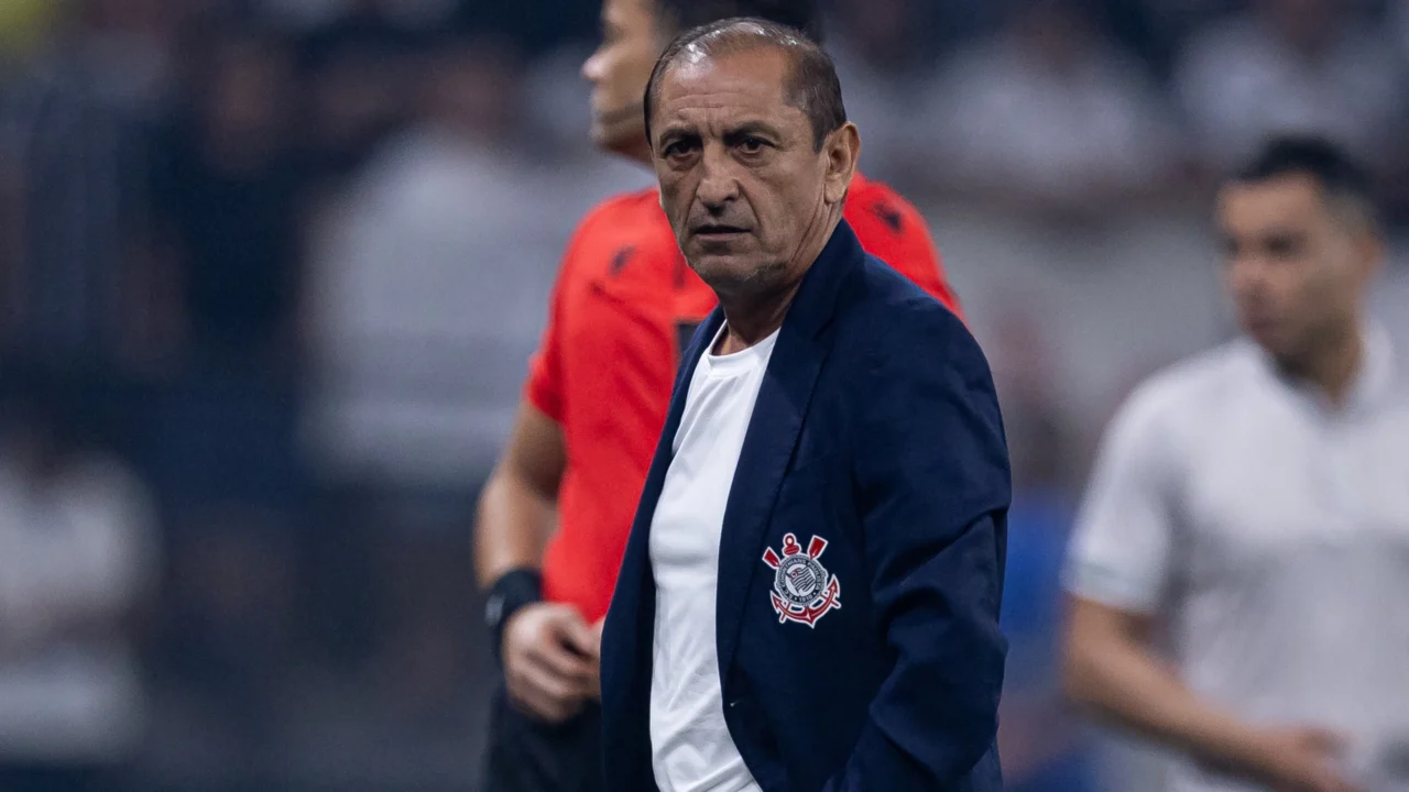 ramon-diaz-elogia-equipe-e-emiliano-se-surpreende-ainda-mais-com-a-torcida-do-corinthians