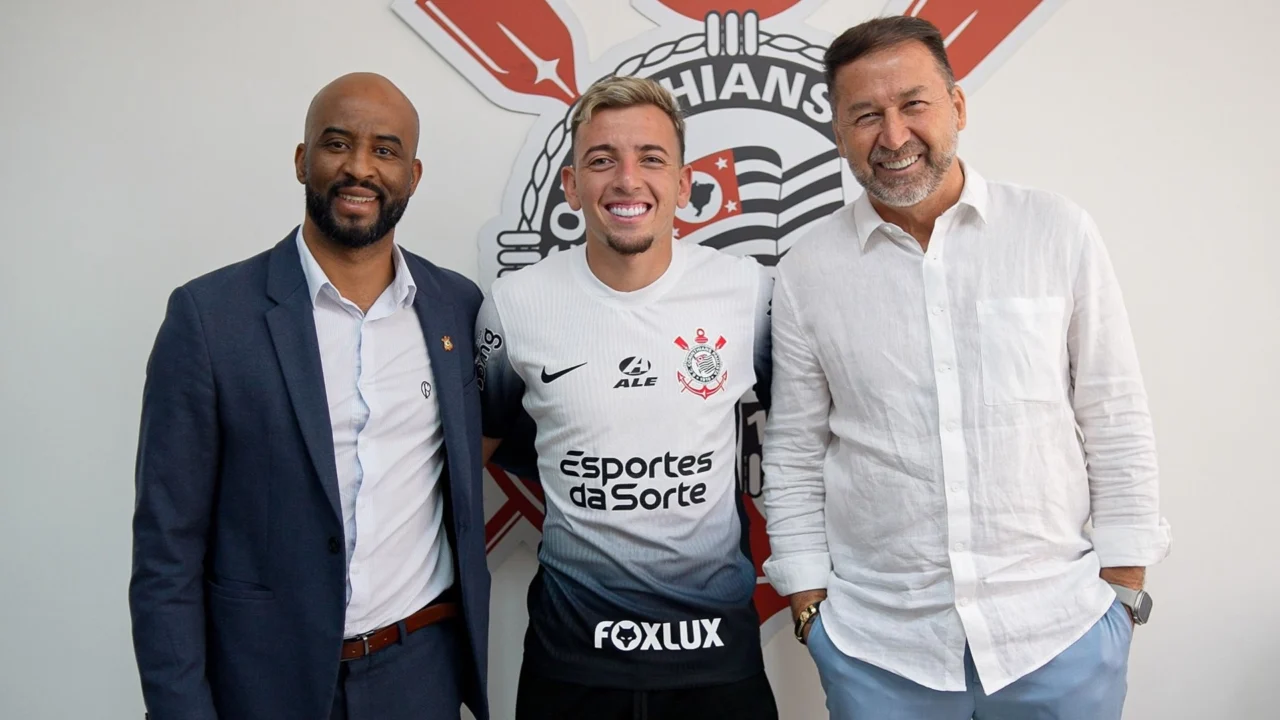 ryan-renova-seu-contrato-com-o-corinthians