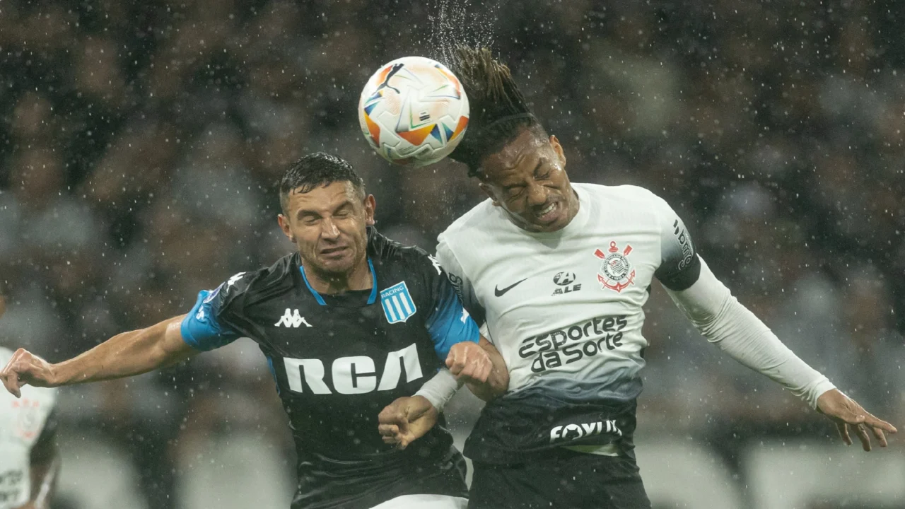 com-alteracoes-questionaveis-corinthians-cede-empate-e-se-complica-na-copa-sul-americana